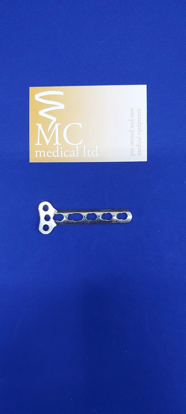 Synthes 241 151 3.5mm lcp t plate 3 hole 67mm mcmedical mike craven new used medical equipment parts spares