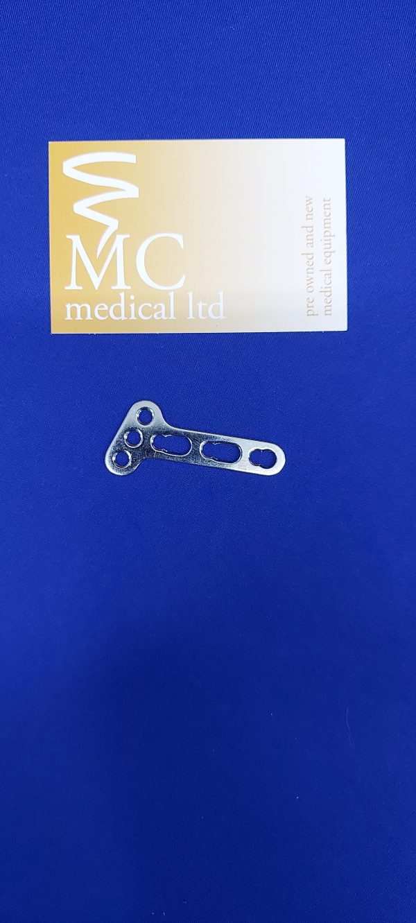 Synthes 241 931 3.5mm lcp t plate 3 hole shaft52mm mcmedical mike craven new used medical equipment parts spares